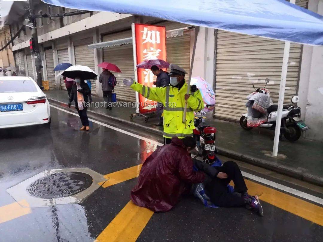 两老人送孙子上学在校门口被撞身亡：如何保障校园周边交通安全