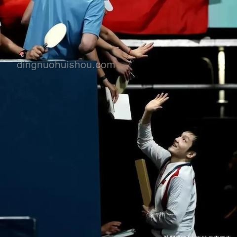 王励勤变革、国际乒联对抗与樊振东回归：国乒男队新篇章的开启