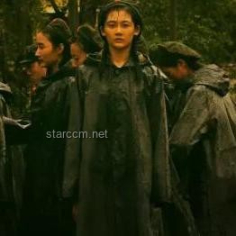 小时候追过的影视剧中的“神器”与“绝技”情结：心理影响与社会行为分析
