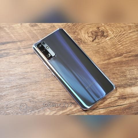 985舰开火与常规高考祝福对比：超硬核与传统的碰撞