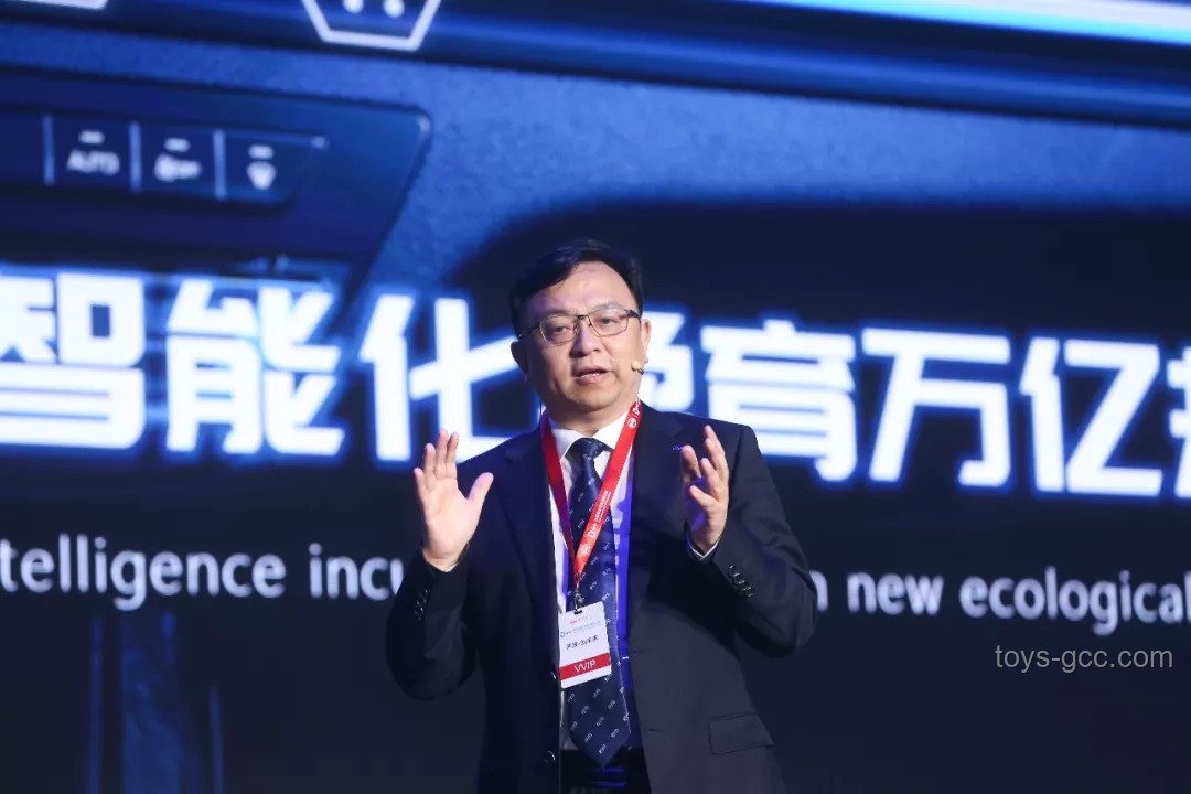 比亚迪之魂：王传福泪述的创新生命交响曲, 创新方法, 跨界启迪, 颠覆性思维, 情感驱动创新