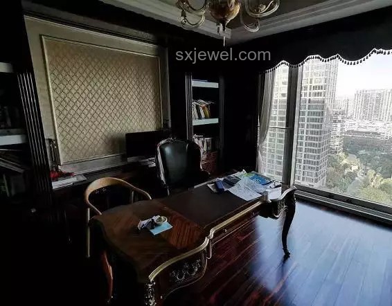 金秀贤豪宅被查封：韩流明星危机深化与行业变革趋势